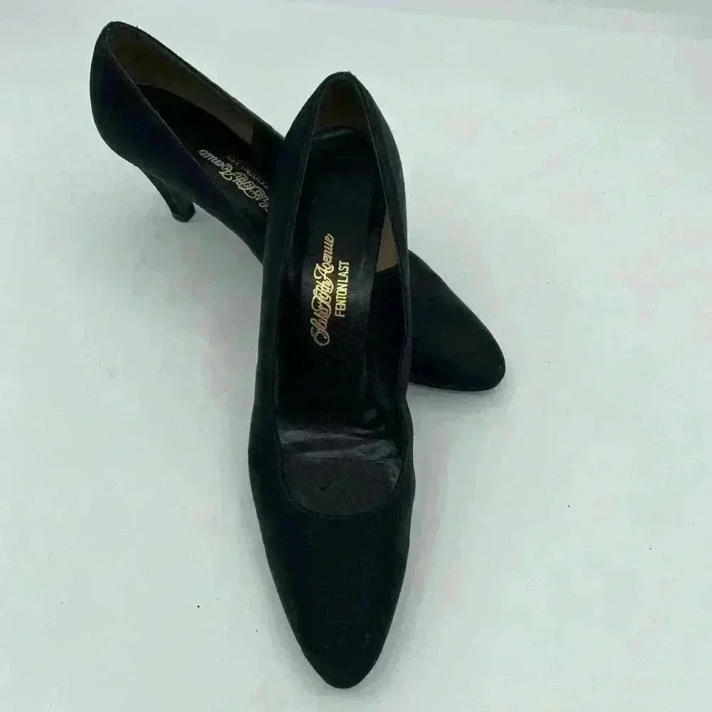 Sax Fifth Avenue Fenton Last Black Pumps 7 1/2 - Picture 3 of 4